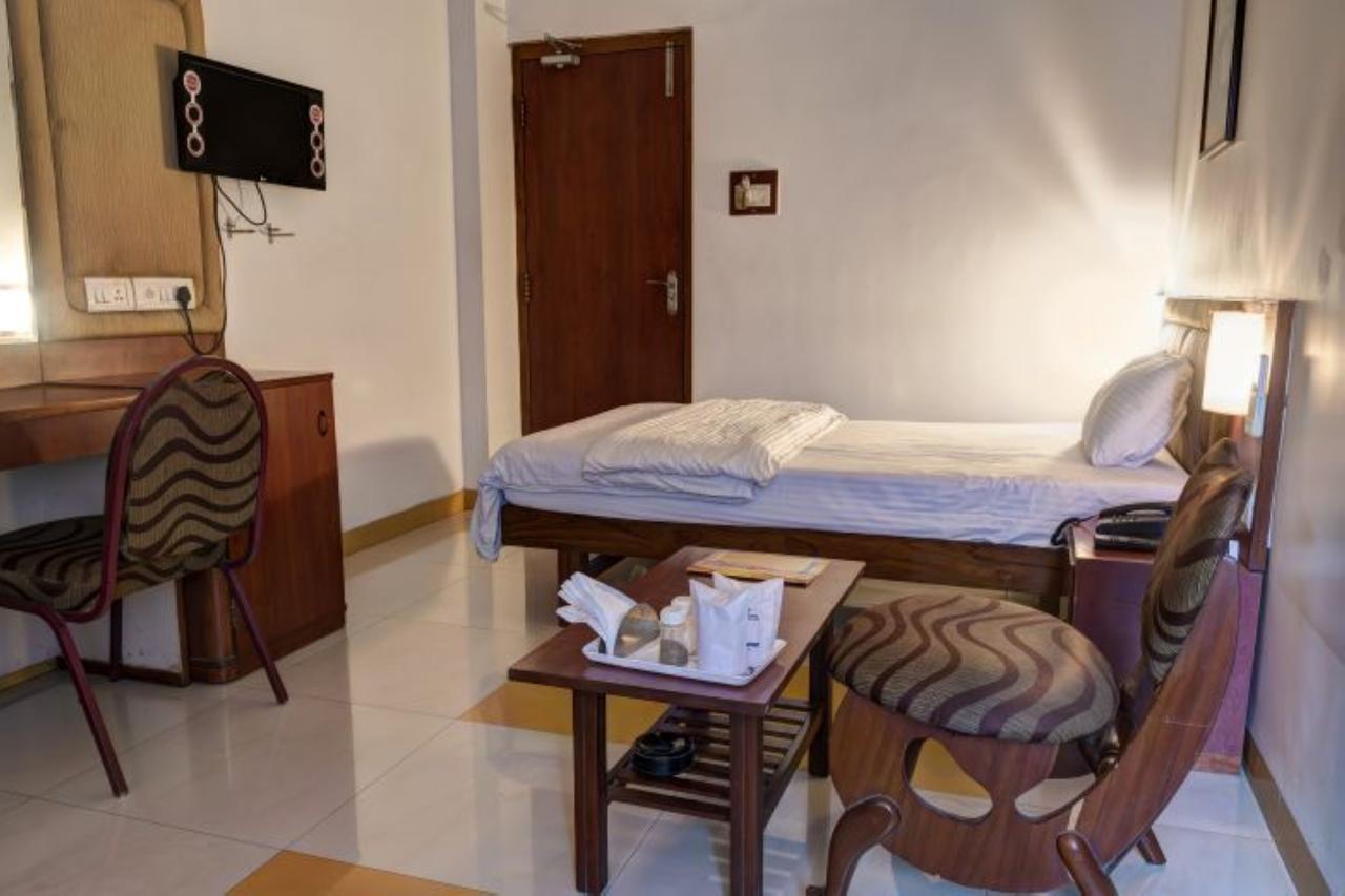 Blue Diamond The Hotel Korba Екстериор снимка